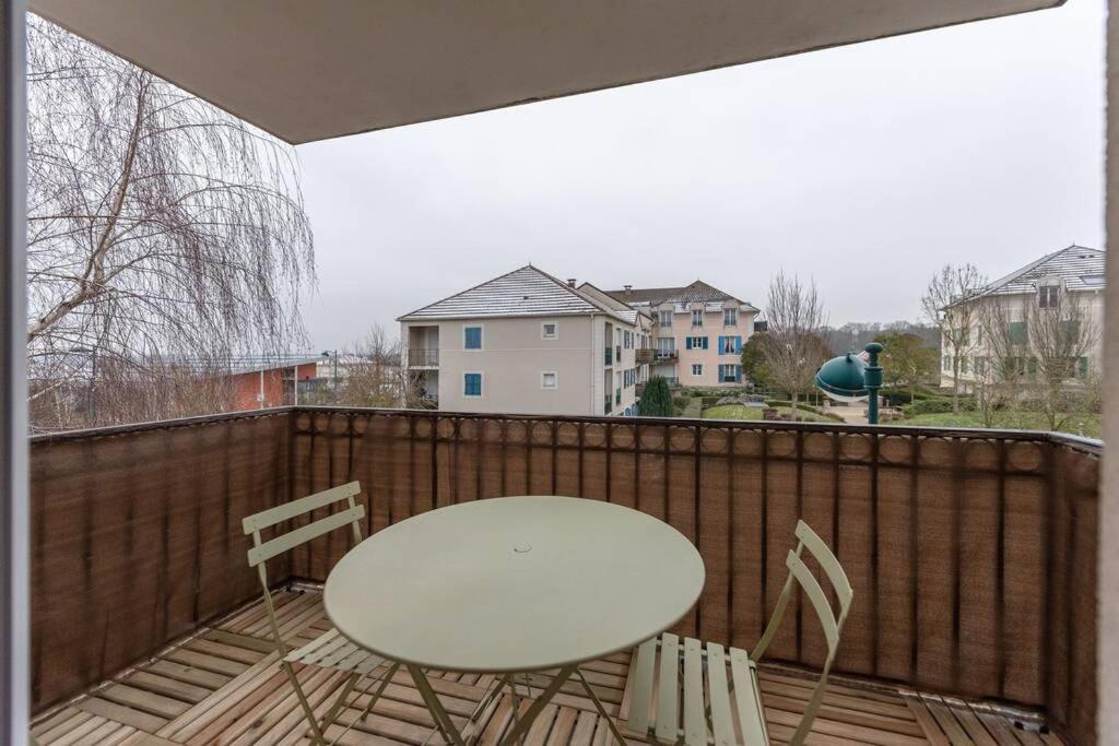 Arty Paris Apartment Disneyland มานี-เลอ-องเกรอ ภายนอก รูปภาพ